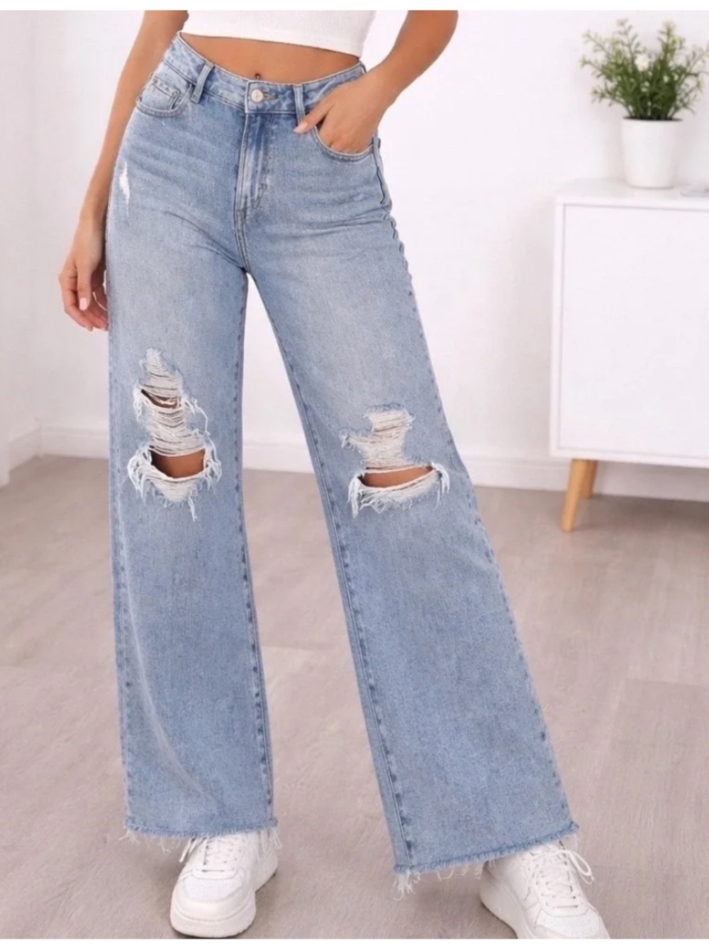 Hidden High-Rise Light Blue Wide-Leg Jeans with Knee Rips size 27